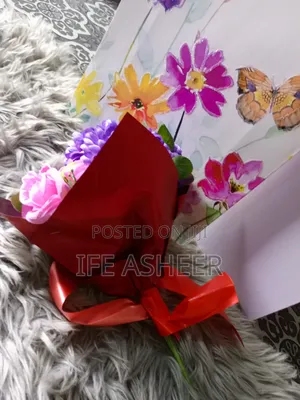 A Beautiful Scented Flower Bouquet - Purple Pimk