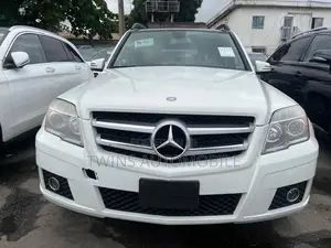 Mercedes-Benz GLK-Class 350 4MATIC 2012 White