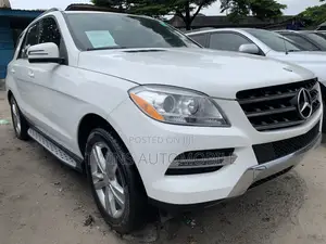 Mercedes-Benz M Class 2015 White