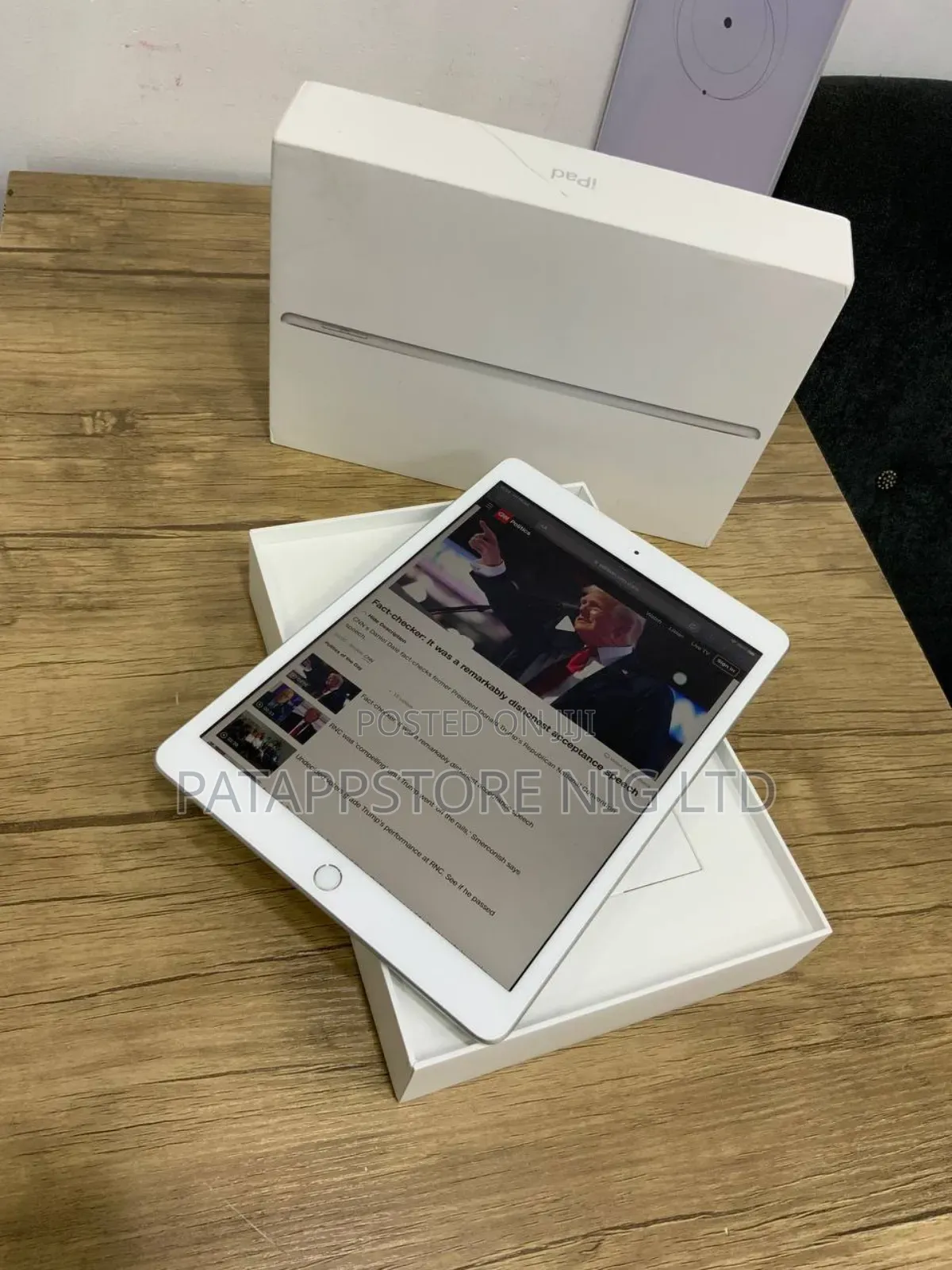 Apple iPad 10.2 (2020) 32 GB Gray