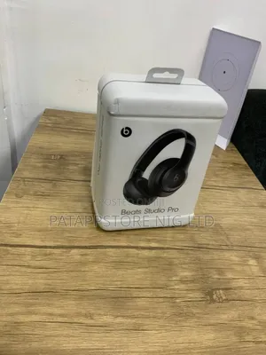 Apple Beats Studio Pro 2023 Edition
