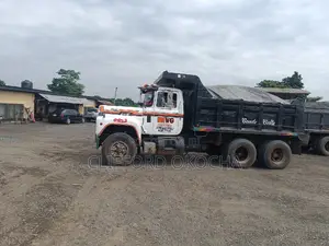 Black Iron Chippings Granite