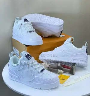Quality Louis Vuitton Sneakers