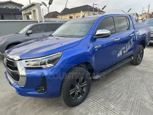 Toyota Hilux 2021 Blue