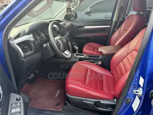 Toyota Hilux 2021 Blue