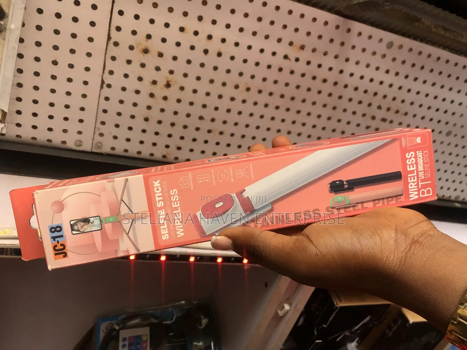 Bluetooth Selfie Stick/ Tripod Stand