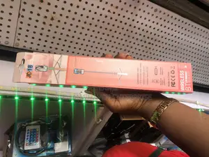 Bluetooth Selfie Stick/ Tripod Stand