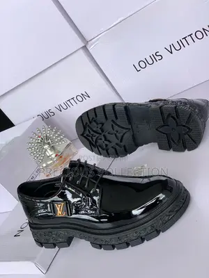 Men's Loius Vuitton Leather Shoes