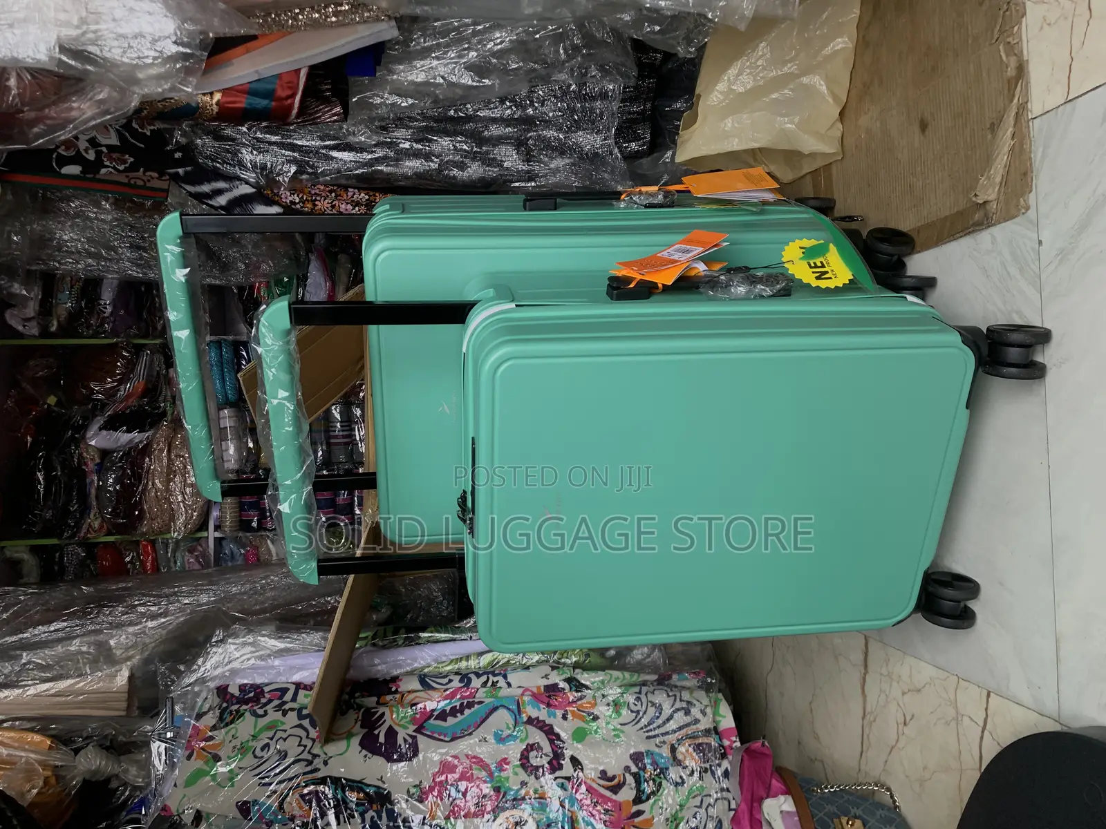Leaves King Luggage Boxes
