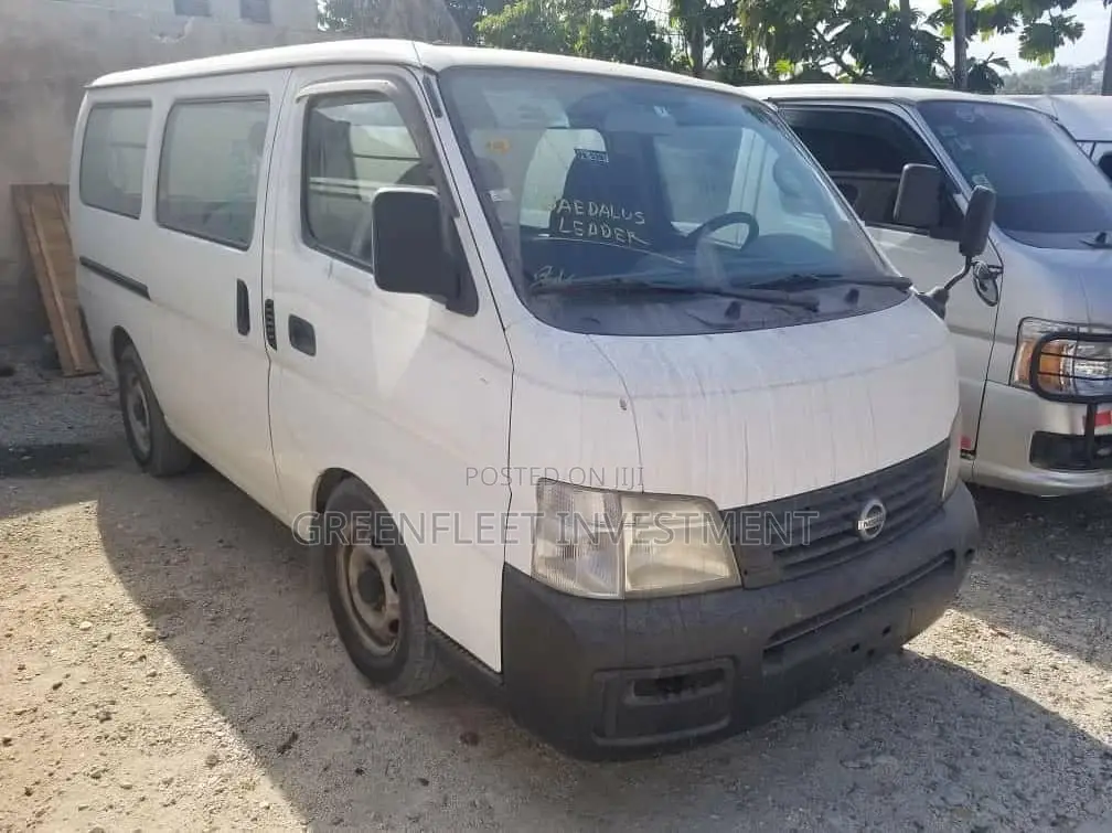 Nissan Caravan (Urvan) 2010 White
