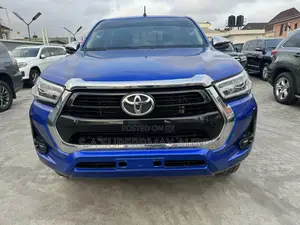 Toyota Hilux 2022 Blue