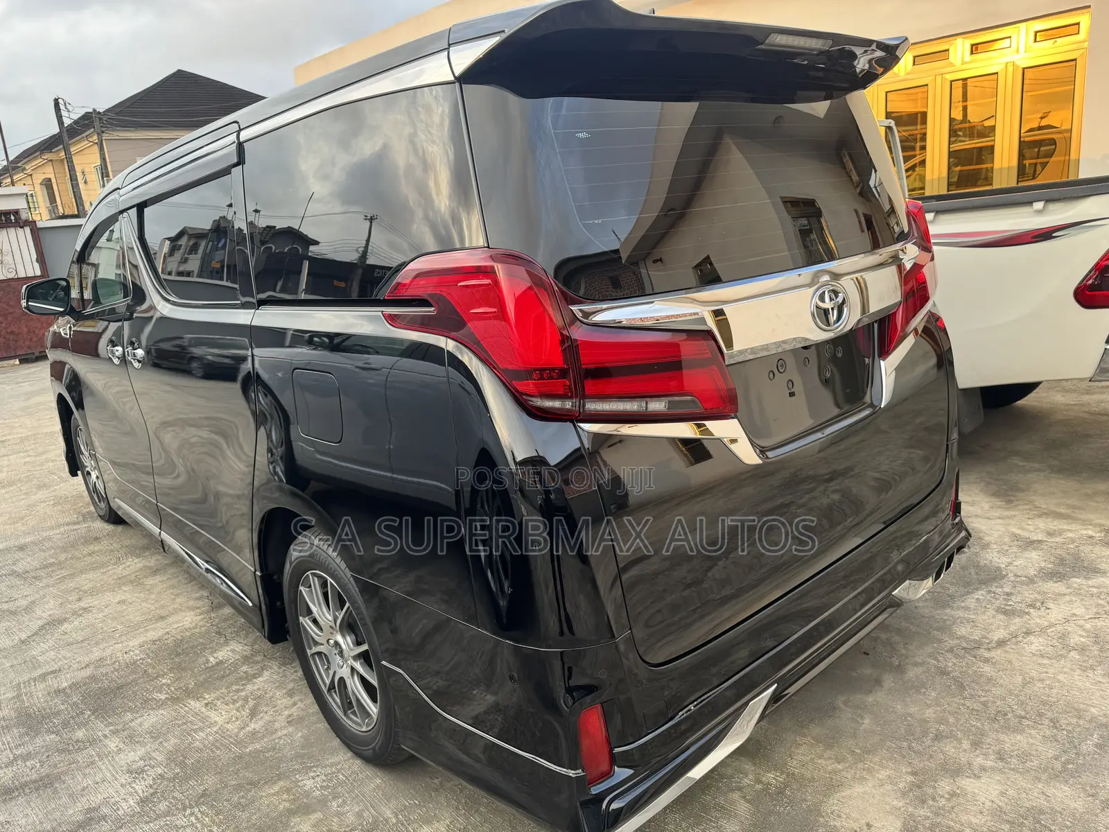 Toyota Alphard 2022 Black
