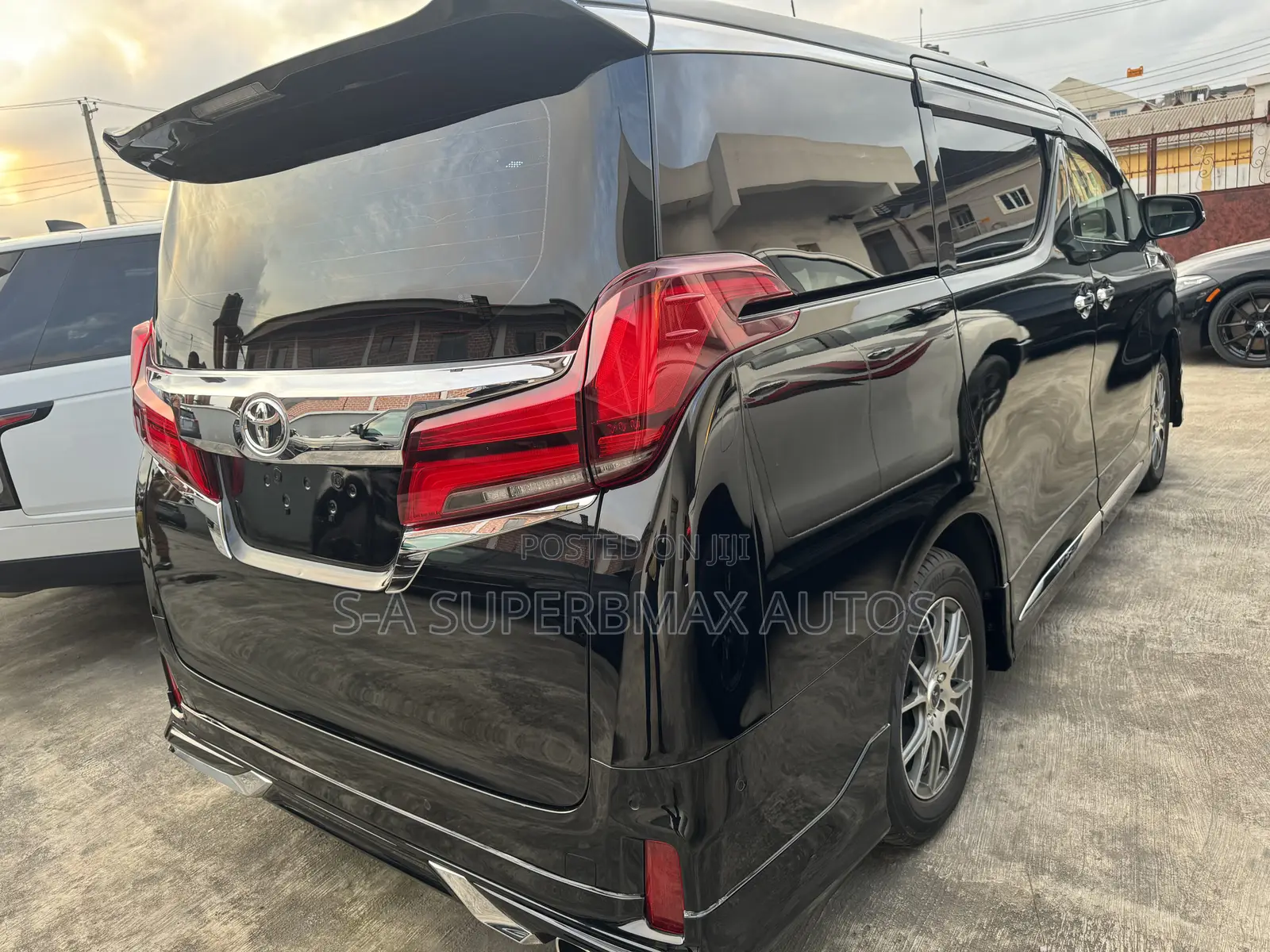 Toyota Alphard 2022 Black
