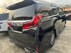 Toyota Alphard 2022 Black
