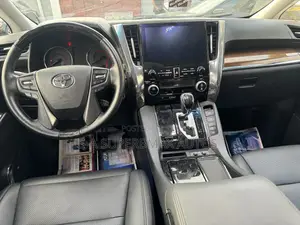 Toyota Alphard 2022 Black