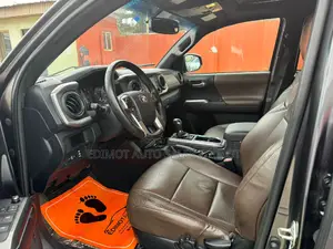 Toyota Tacoma Limited 2017 Gray