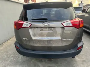 Toyota RAV4 2015 Brown