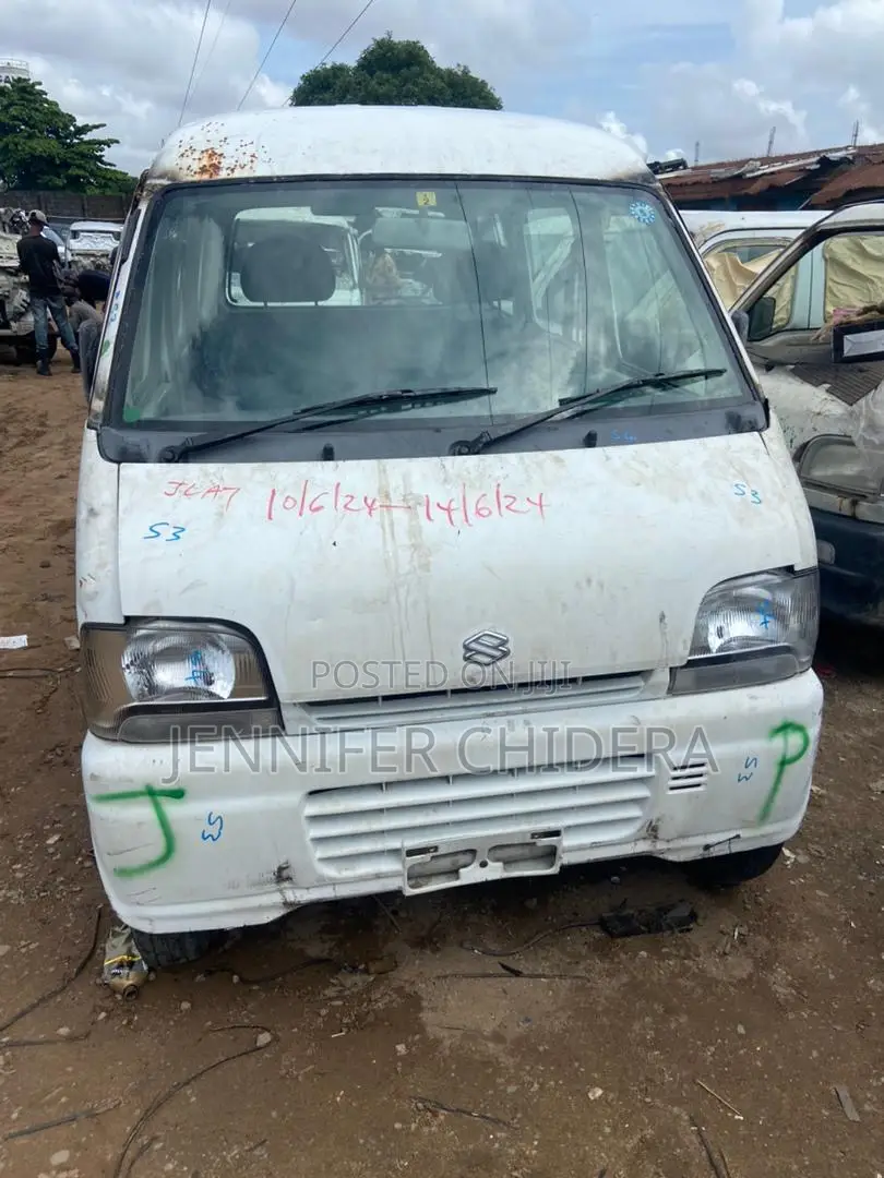 Suzuki Every 2005 White