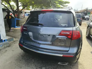 Acura MDX Technology Package SUV AWD (3.7L 6cyl 6A) 2011 Gray