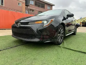 Toyota Corolla LE 2021 Black