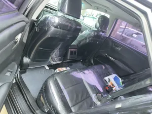 Toyota Avalon XLE FWDSedan (3.6L 6cyl 6A) 2016 Gray