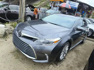 Toyota Avalon XLE FWDSedan (3.6L 6cyl 6A) 2016 Gray