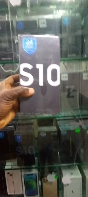 New Samsung Galaxy S10 128 GB White