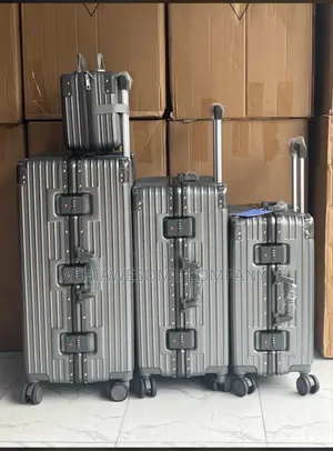 Unbreakable Set of 4 Quality Box