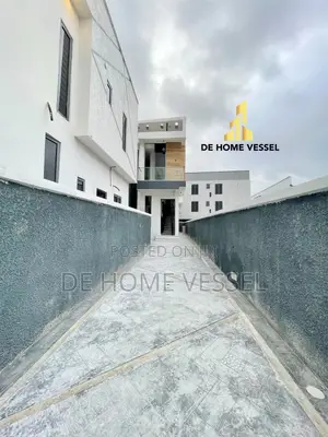 4bdrm Duplex in Lekki for sale