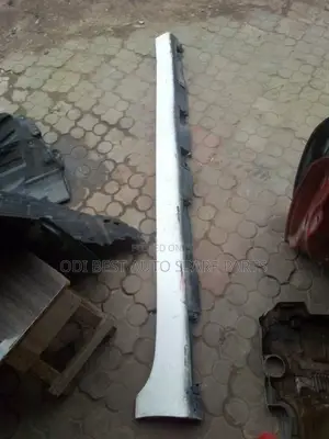 Toyota Camry 08 Running Board Right Side