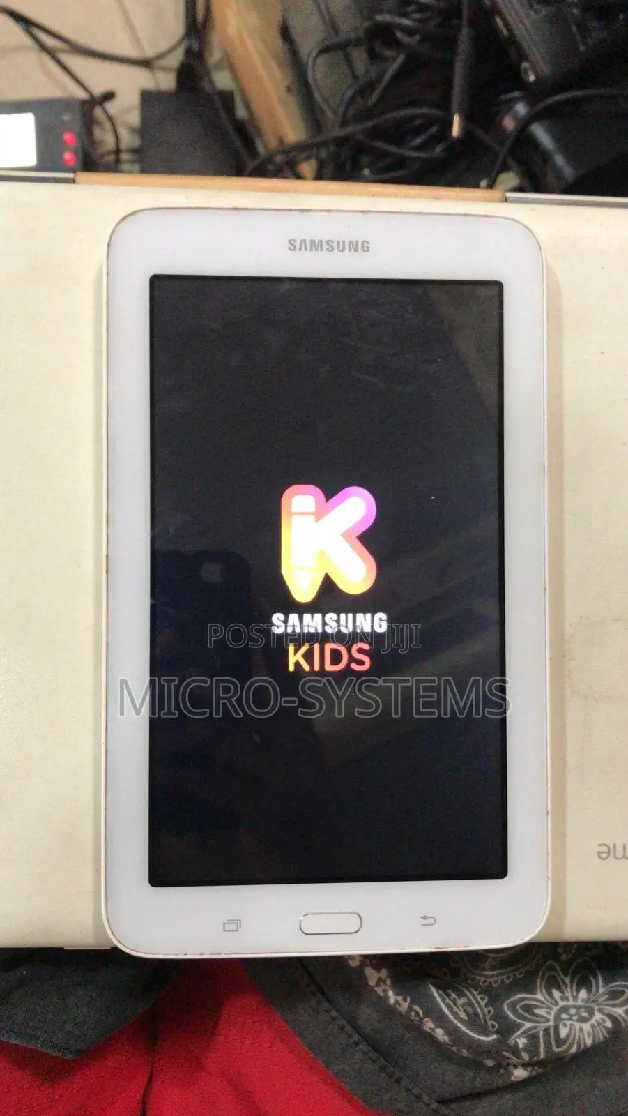 Samsung Galaxy Tab 4G LTE 32 GB Silver