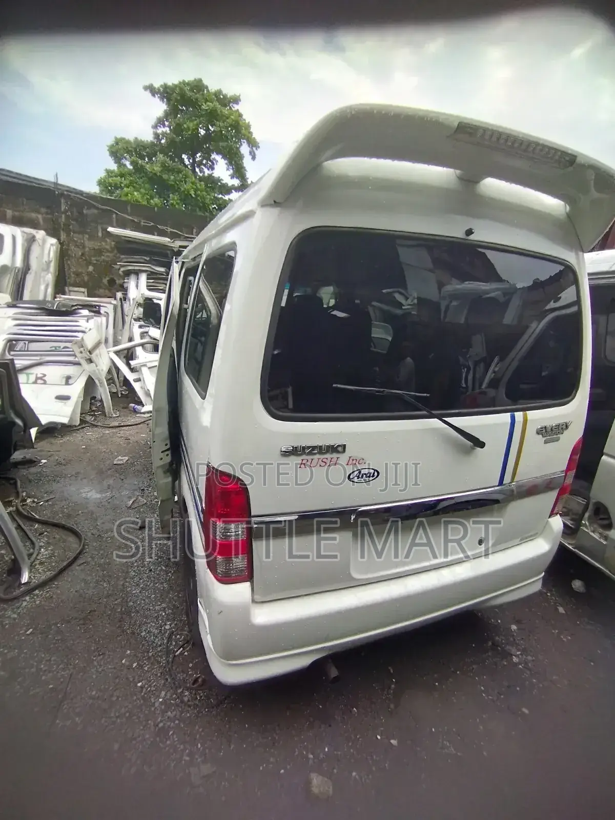 Suzuki Every 2005 White