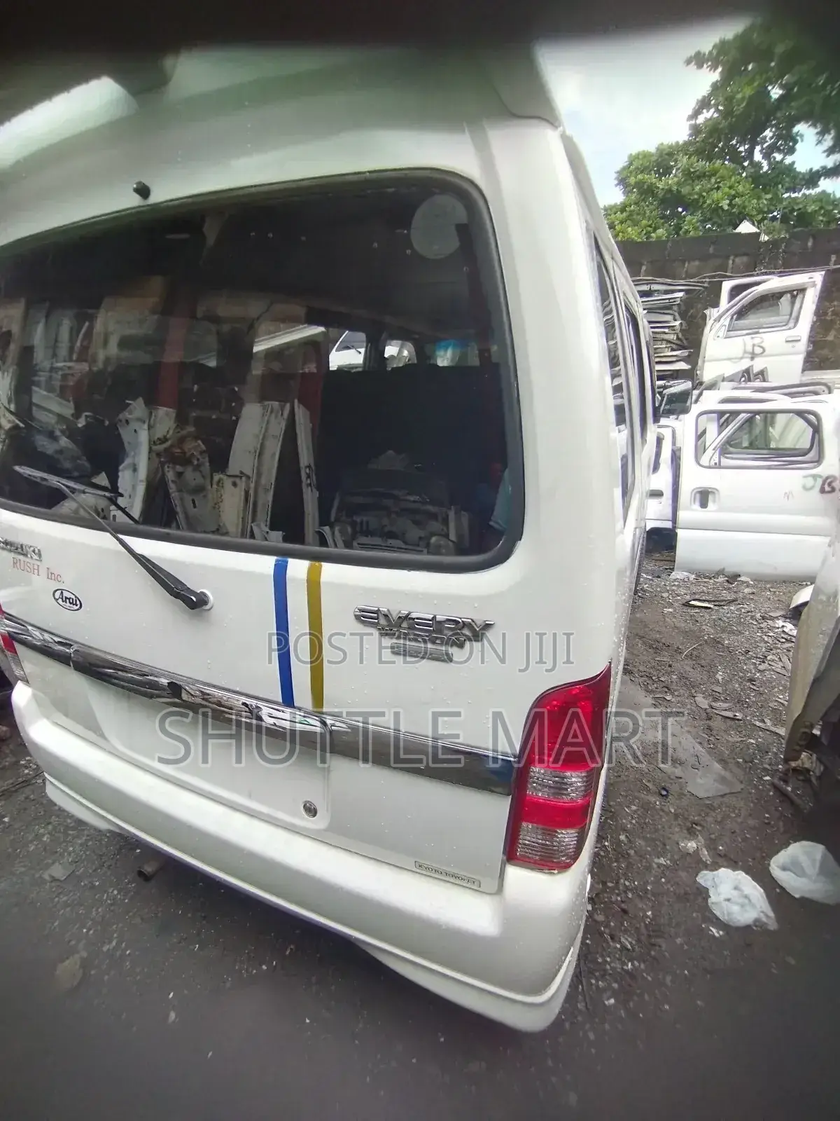 Suzuki Every 2005 White