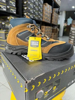 X200031 Safety Jogger Boot