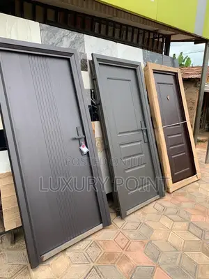 Luxury V7 Door