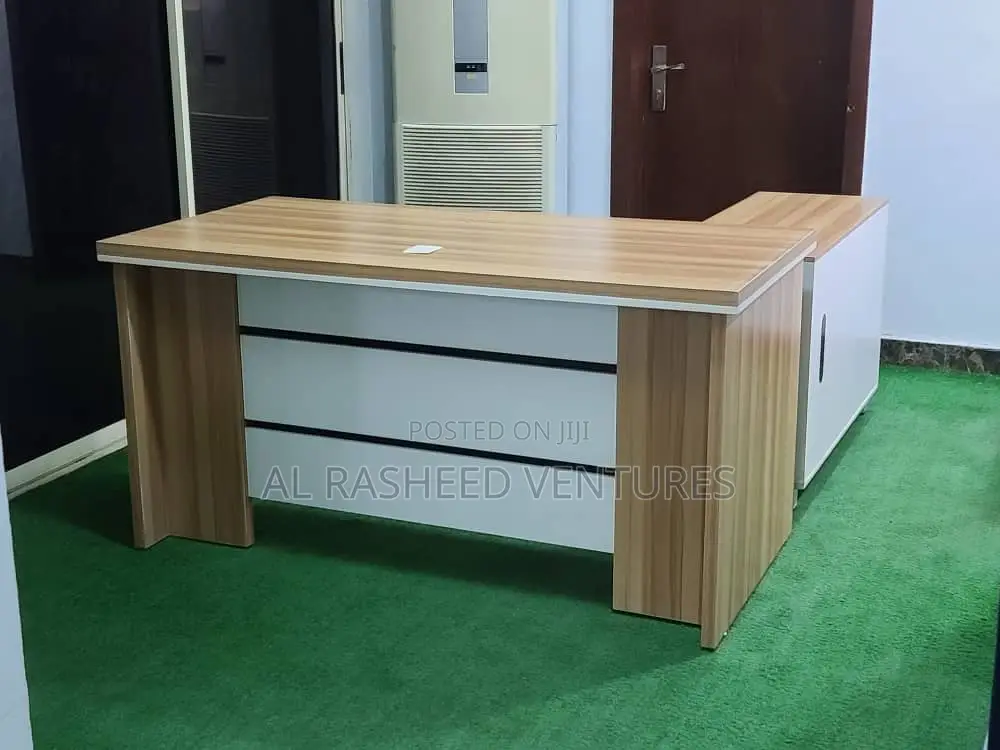 Executive Table With Extansion