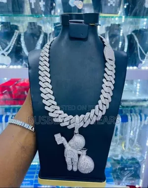 Cuban Link Chain Pendant 18mm Passes Tester