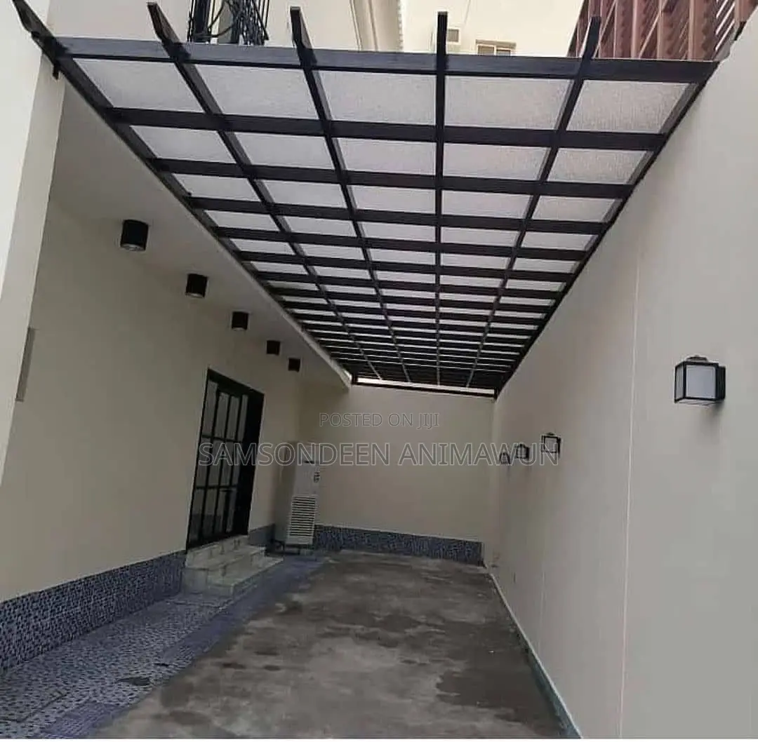 Pergola Construction