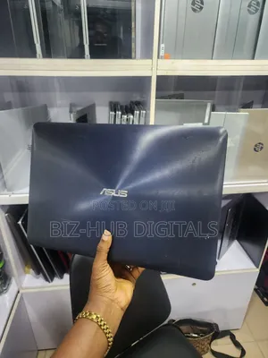 Laptop Asus Q325UA 12GB Intel Core I5 HDD+SSD 1T