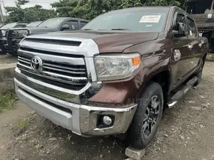 Toyota Tundra 2017 Brown