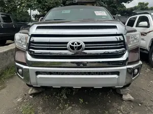 Toyota Tundra 2017 Brown