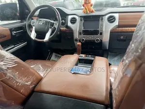 Toyota Tundra 2017 Brown