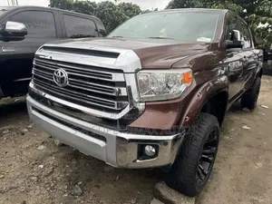 Toyota Tundra 2017 Brown