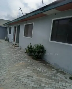 5bdrm Block of Flats in Rumuaghulu , Port, Rumuahalu for sale