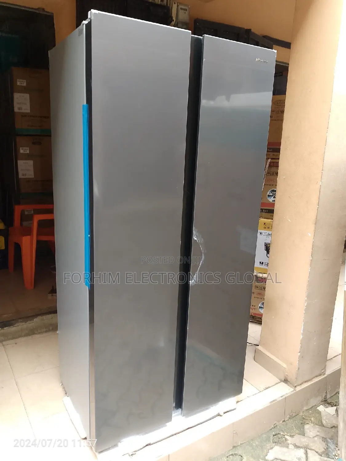 Hisense Super Side-by-Side Fridge