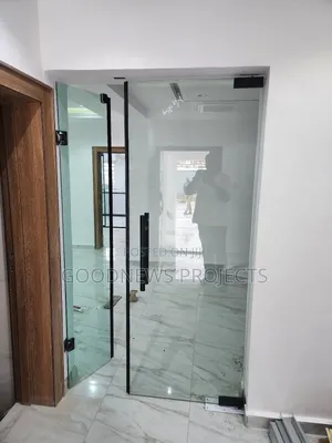Frameless Reception Glass Door