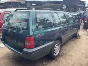 Volkswagen Golf 1999 Green
