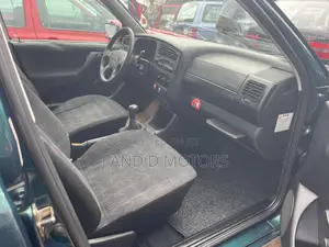 Volkswagen Golf 1999 Green