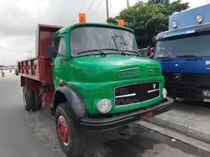 Mercedes 1513 Tipper With Auxiliary