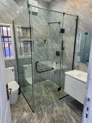 Glass Cubicle (Black Hinged )